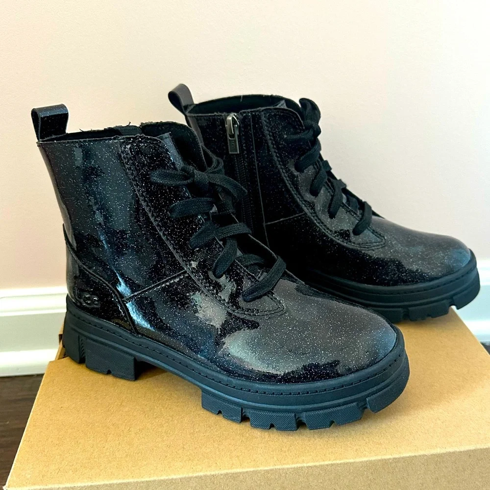 UGG Kids Ashton Lace-up Glitter Boot